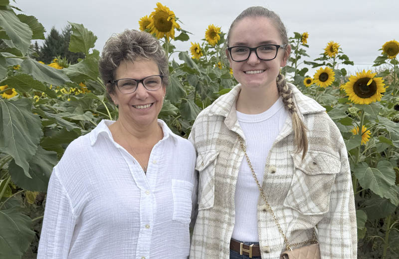 Laura Pape-Skierski and Hannah Pape